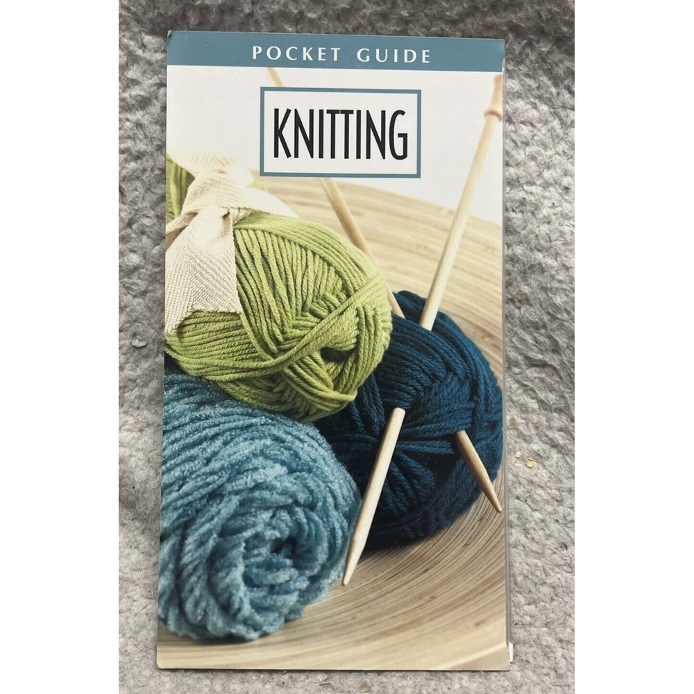 Laminated Pocket Guide -Knitting Reference Fold Out - By Leisure Arts - VG
